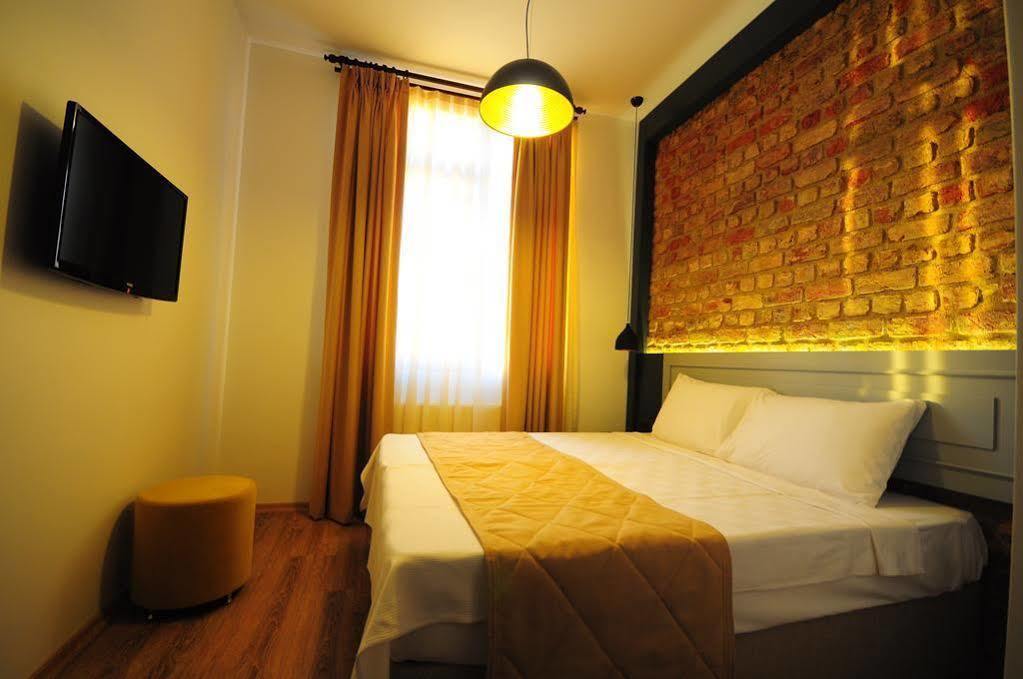 Pera Luna Hotel