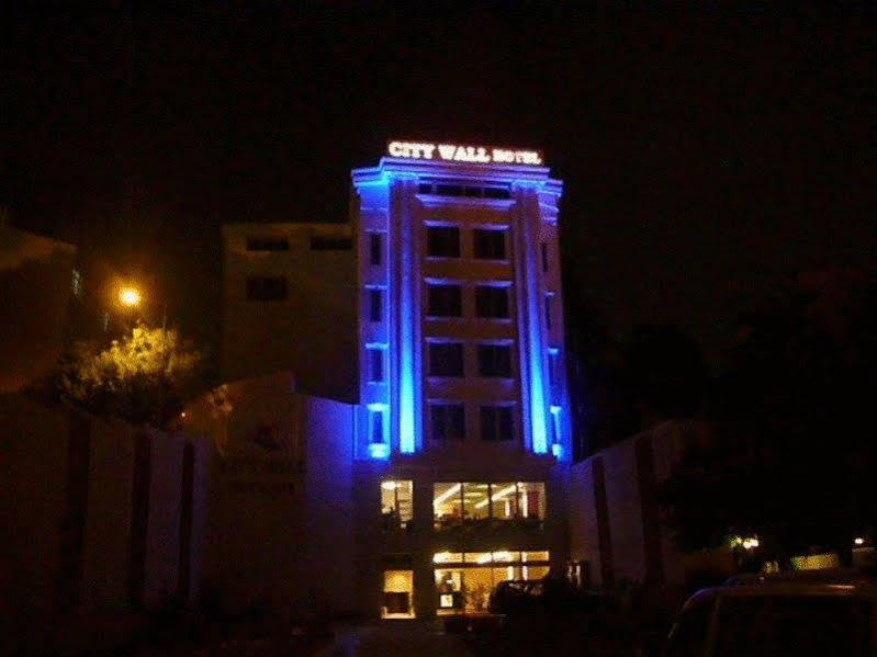 Hotel City Wall Hotel 3*