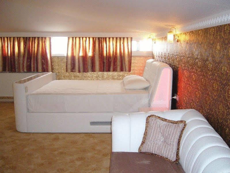 City Wall Hotel Hotel