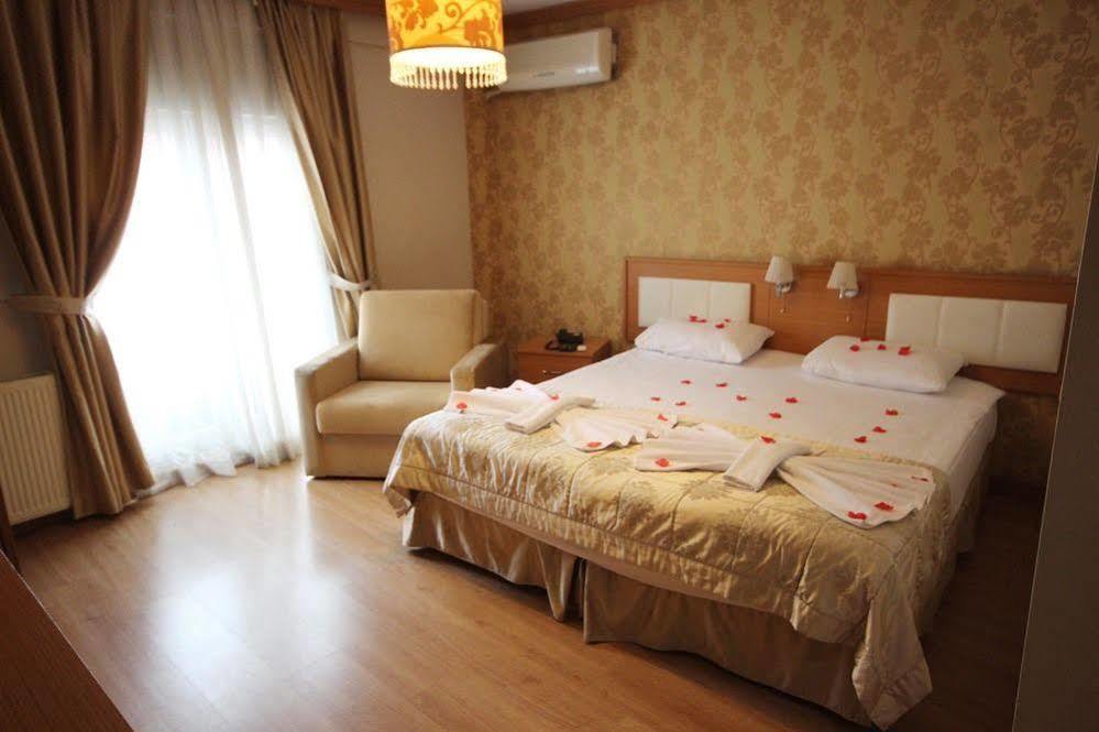 Flower Palace Hotel 2*