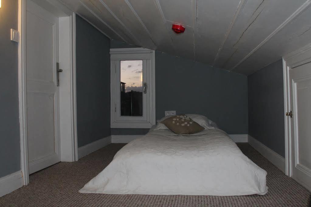 Zenka Hotel 2*