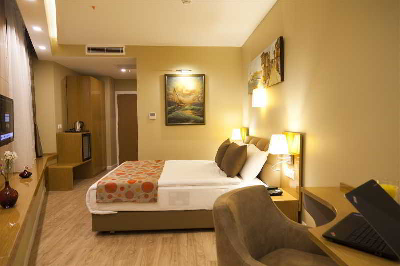 Grand Plaza 3* Istanbul