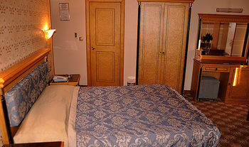 Hotel Grand Hisar