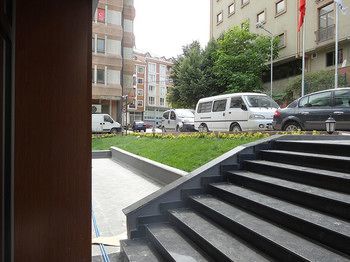 Academia * Istanbul