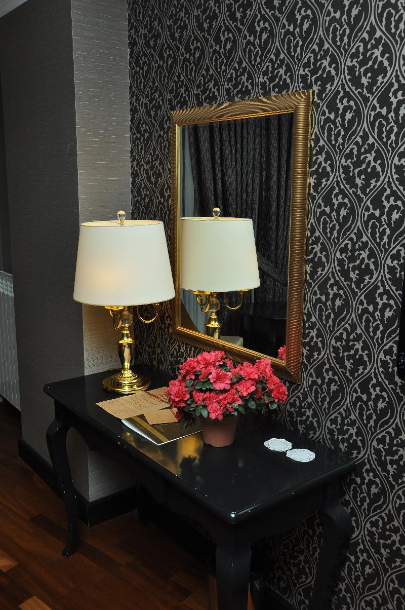 My Roomi Hotel 4*