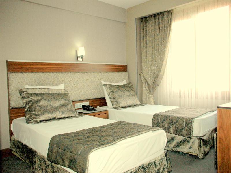Buyuk Paris 3* Istambul