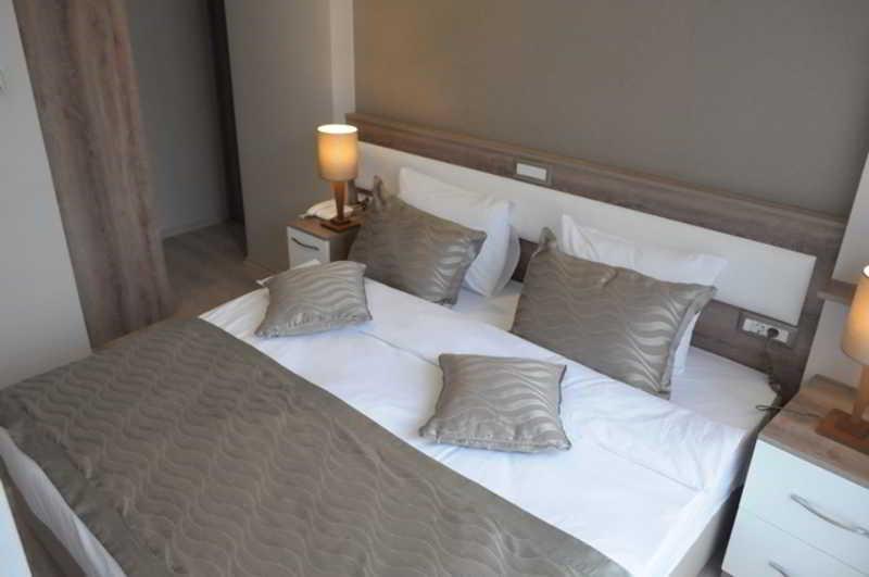 Hotel Alphonse 3*