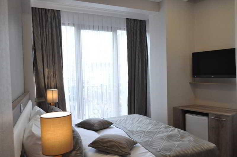 Hotel Alphonse 3*