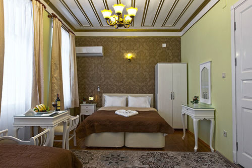 Aparthotel Alhambra 3*