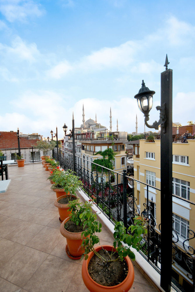 Hotel Side 2*