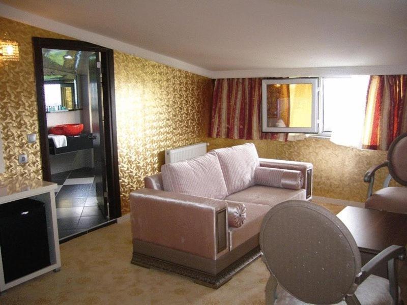 City Wall Hotel Hotel