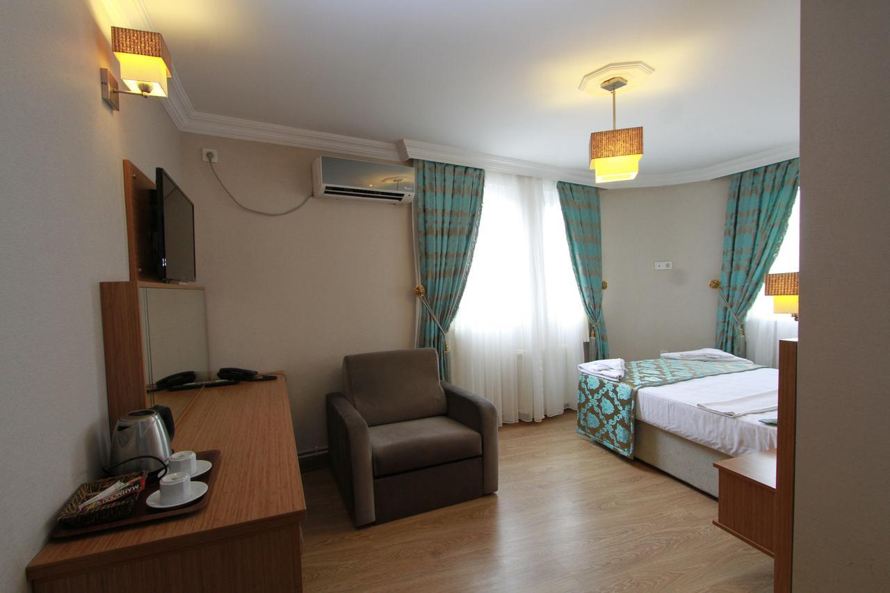 Agora Boutique & Bistro Hotel