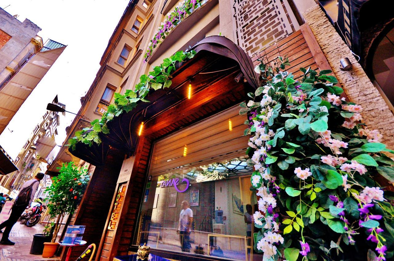 The Beyoglu House