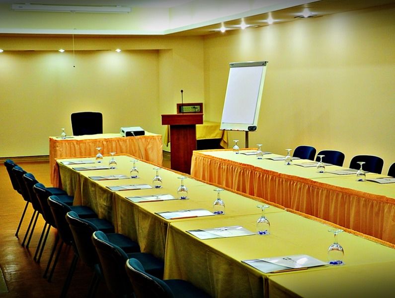Hotel Feronya 4*