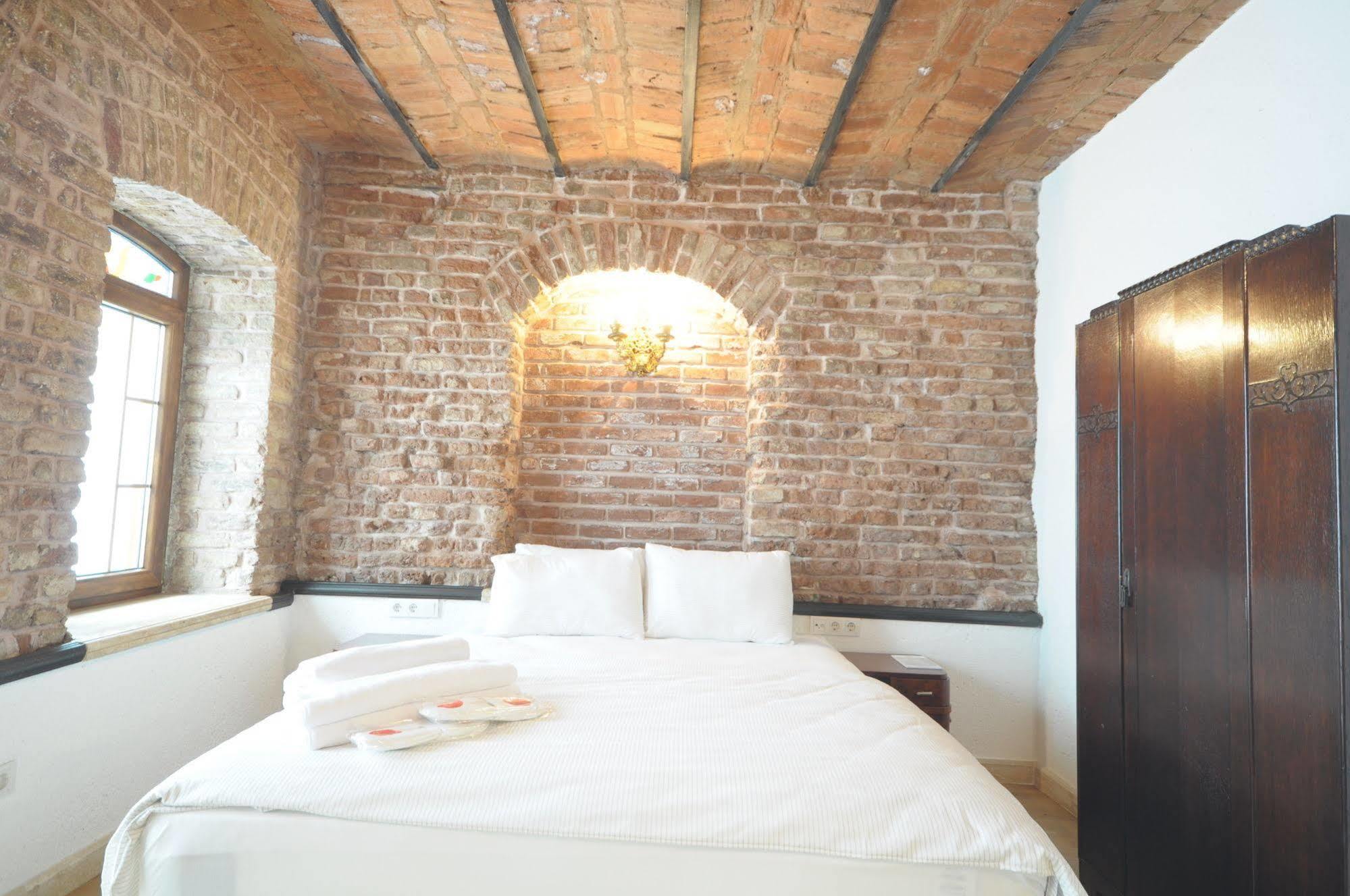 Ottopera (adults Only) Hotel