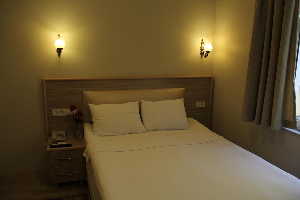 Bonjour Hotel 3*