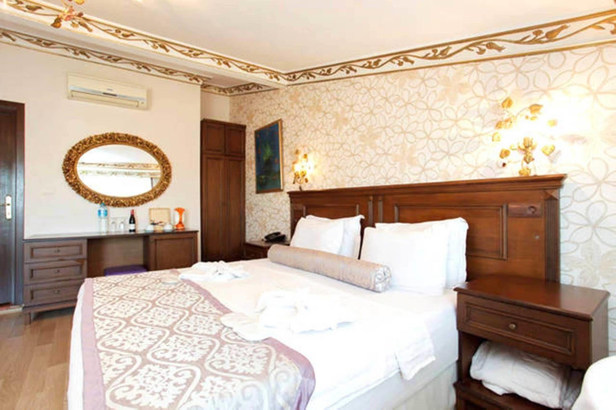 Center Hill Hotel