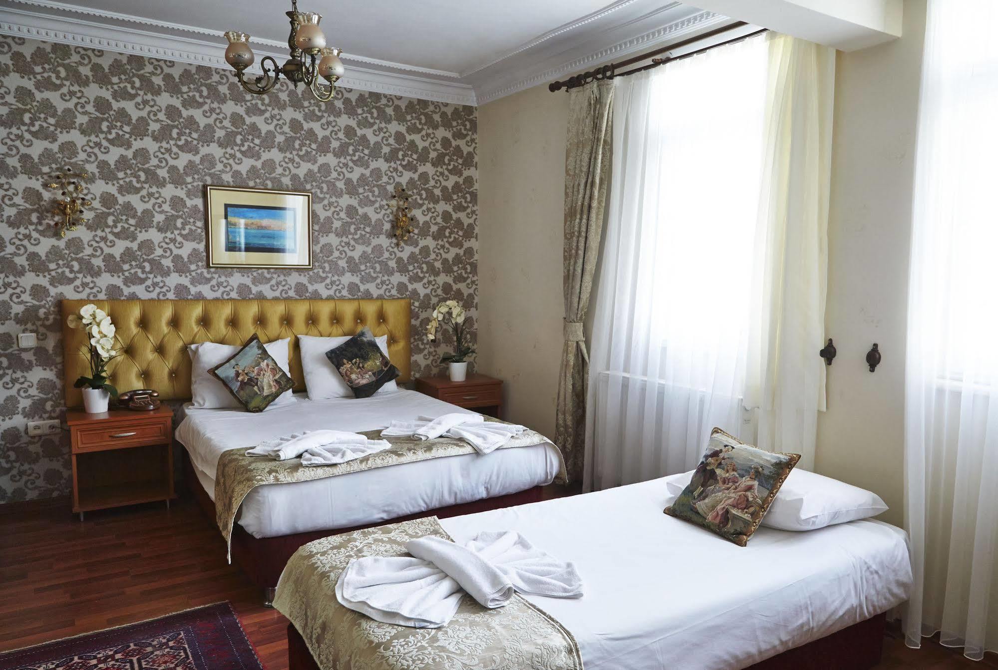 Otel Stone Old