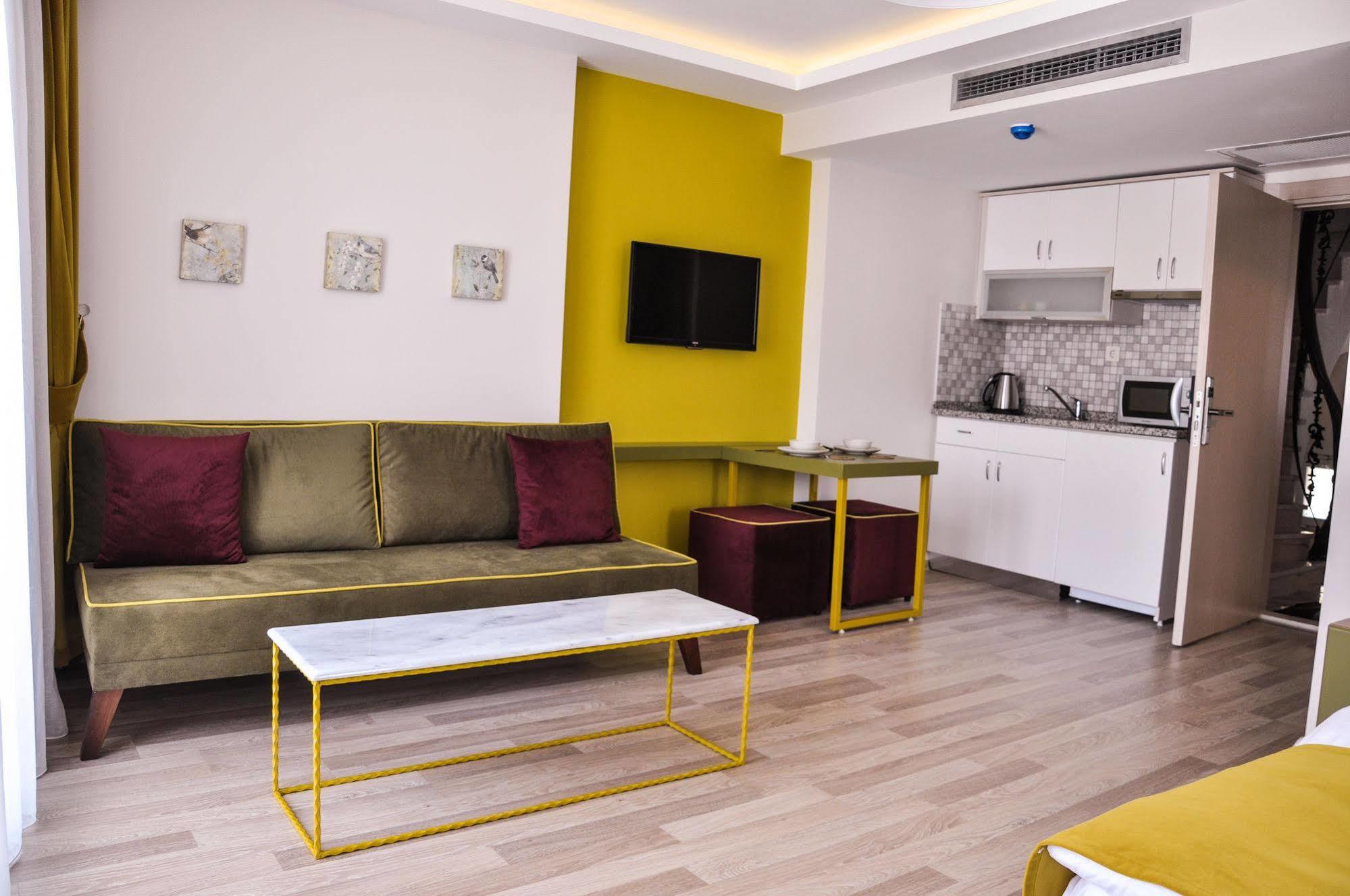 Almond Hill Aparthotel