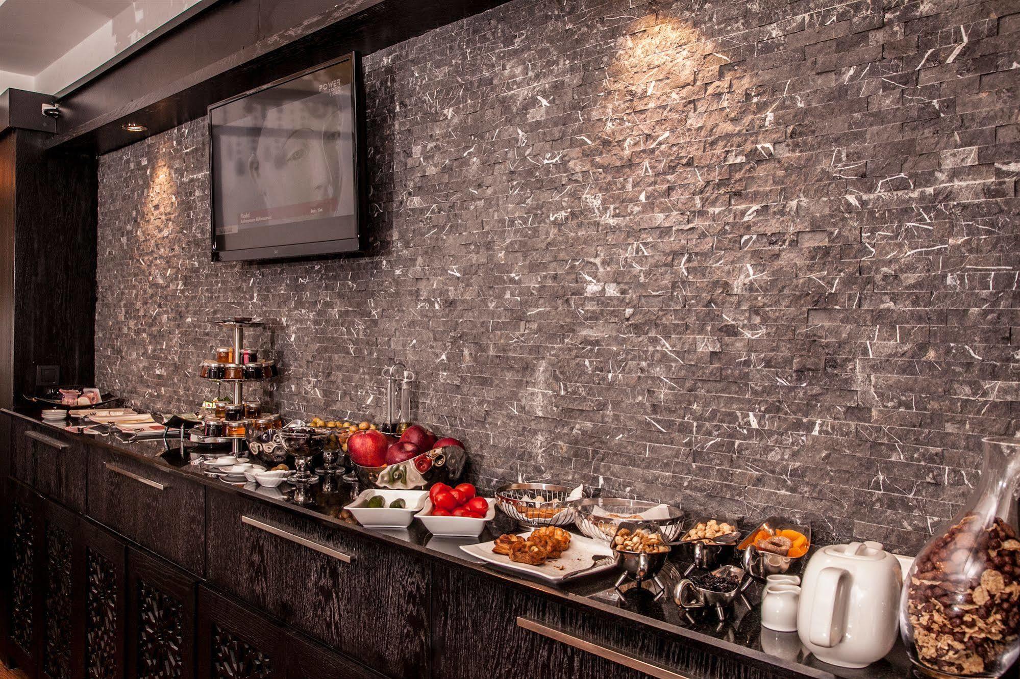 Lucis Pera Istanbul