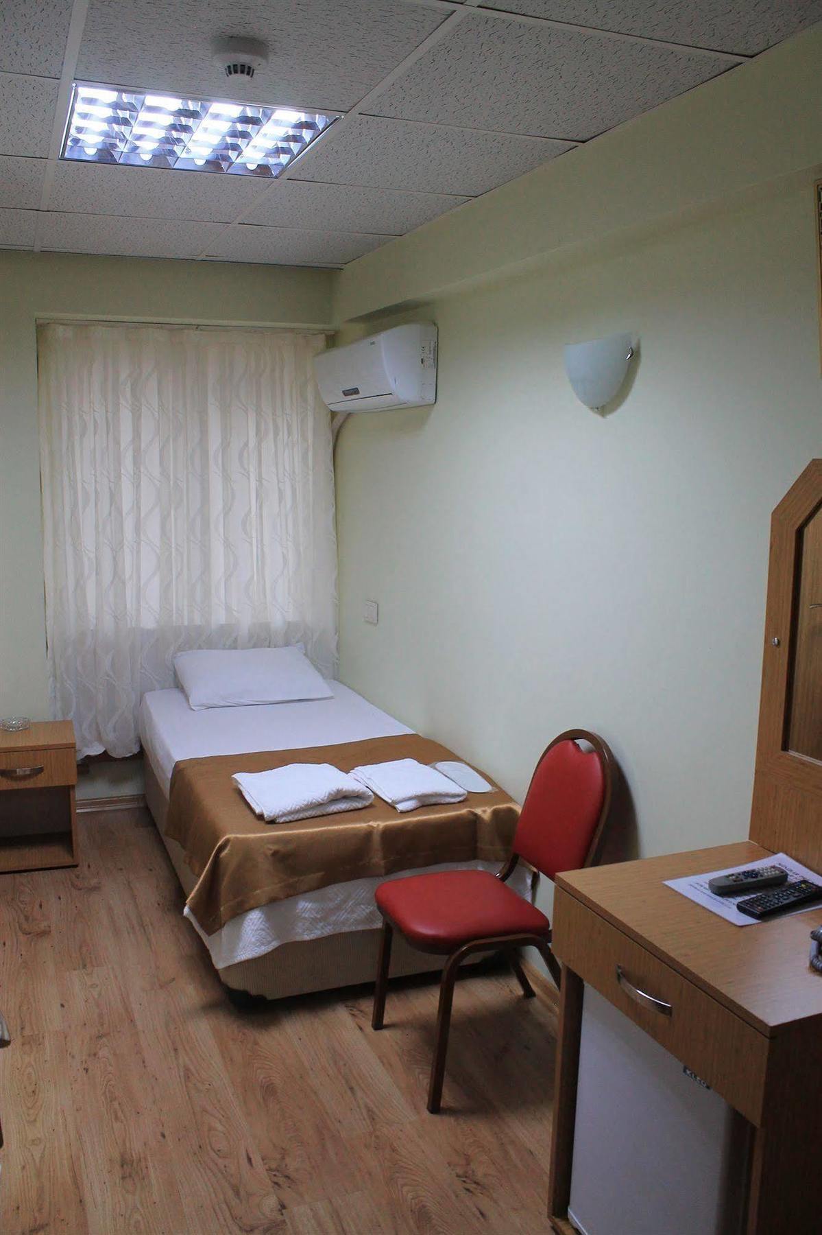 Dedem - Avcilar Hotel 3*