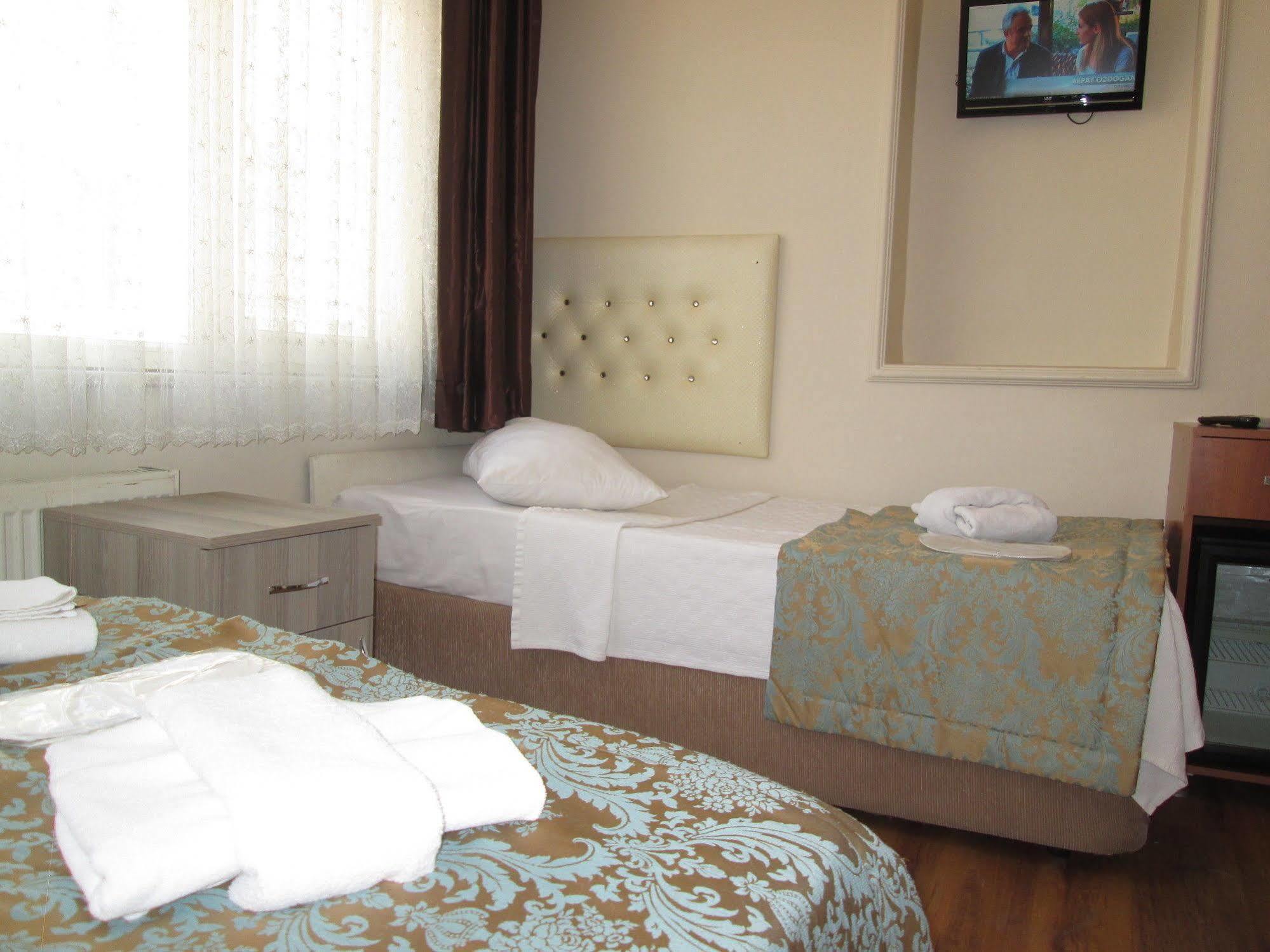 La Maison Bleue Hotel