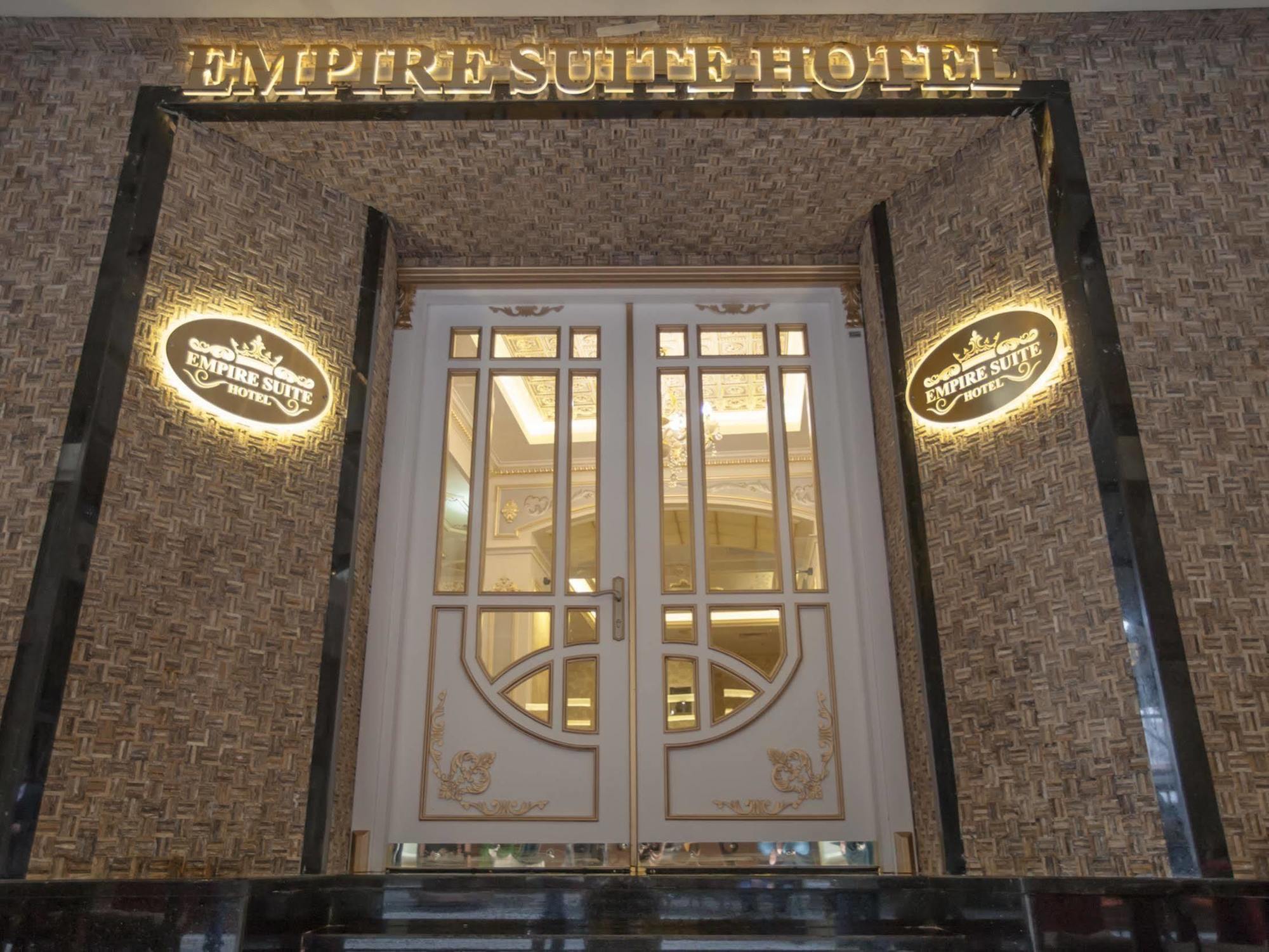 Empire Hotel 3*