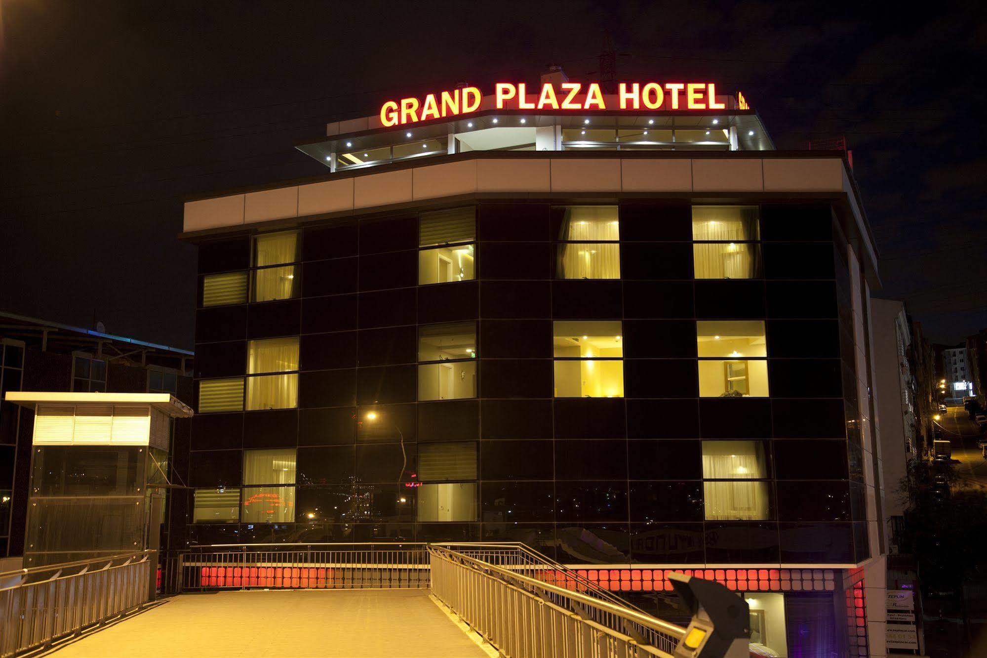 Grand Plaza