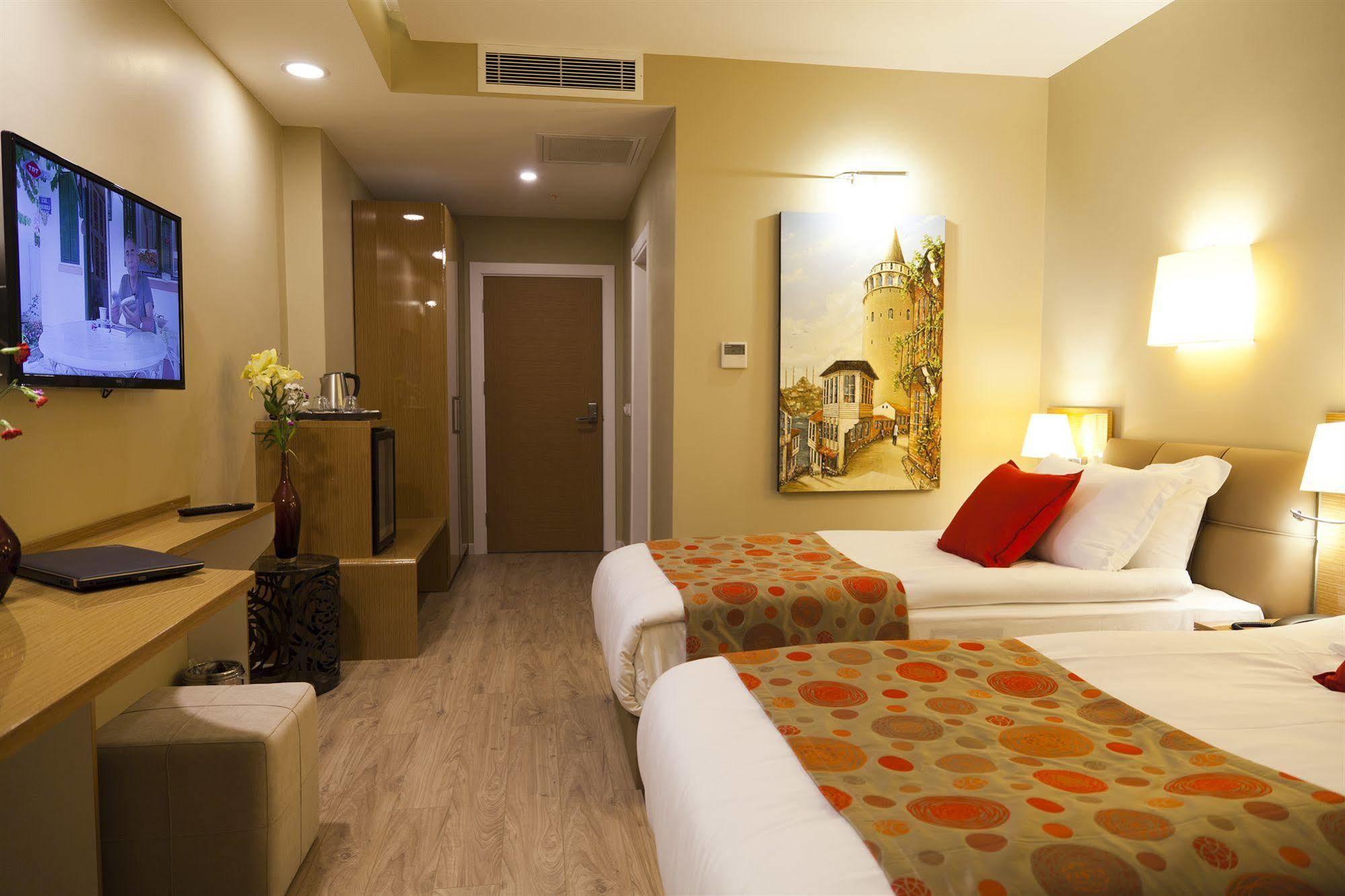 Grand Plaza 3*
