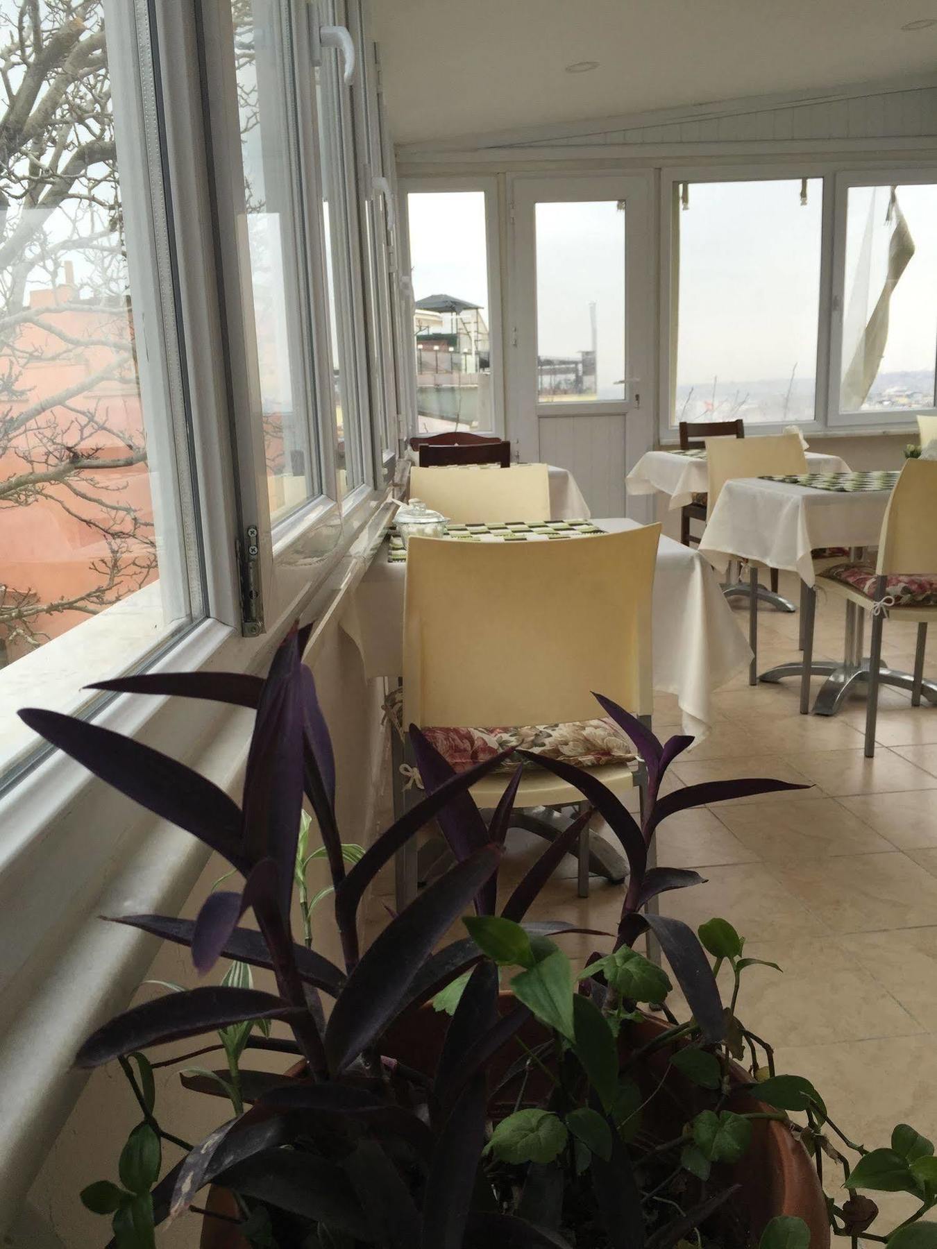 Elisa Hotel 2*