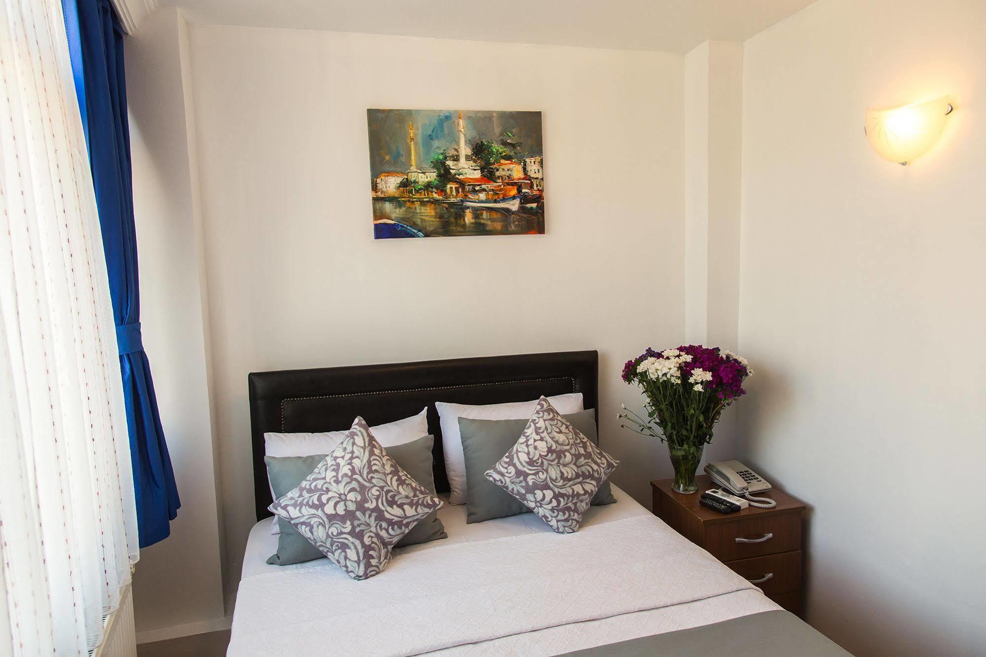 The House Of Tulpan Hotel