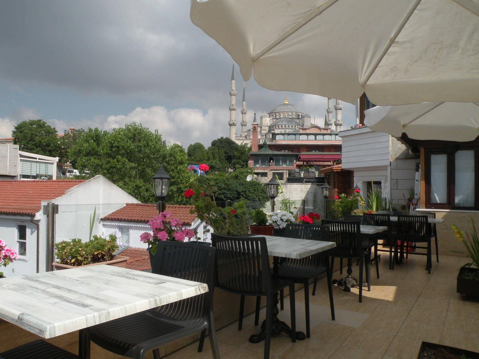 Hotel Agora Boutique & Bistro
