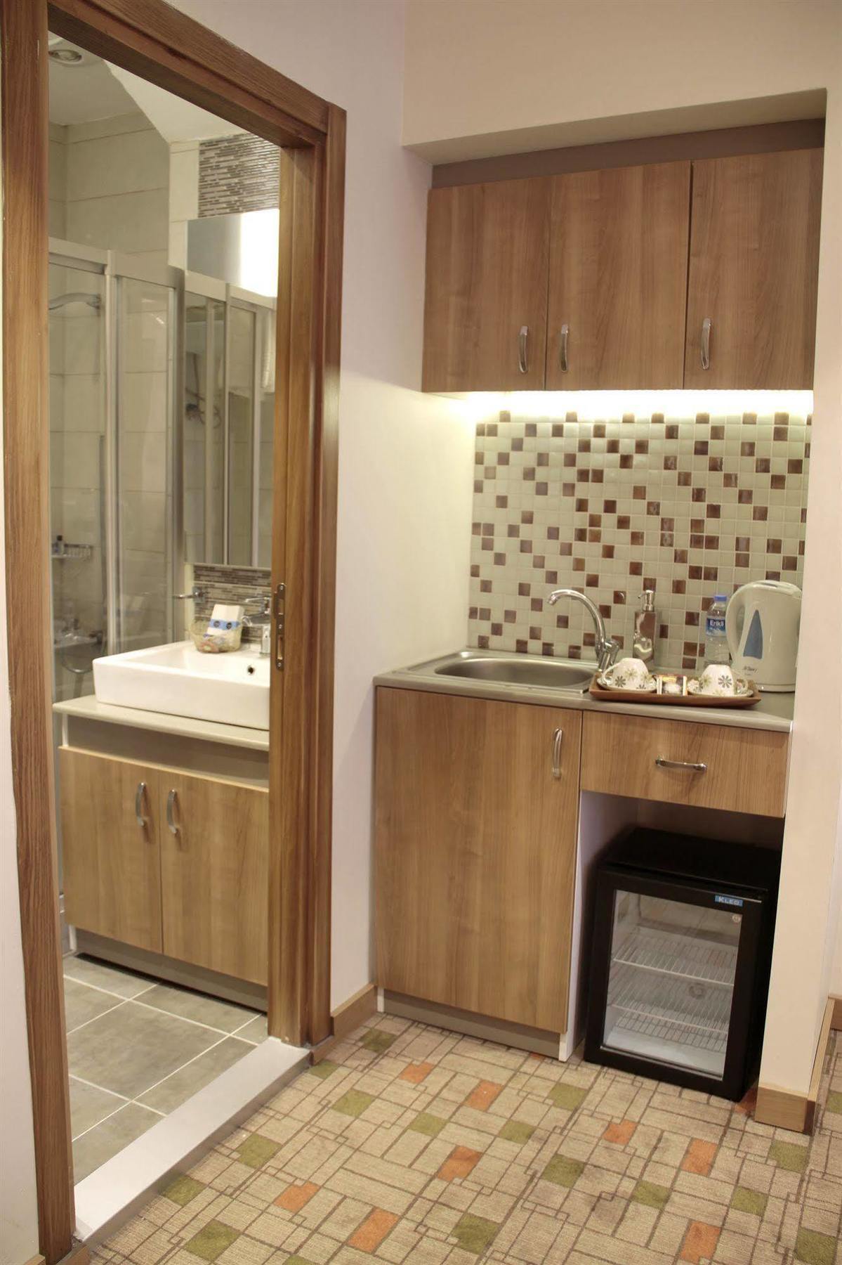 Hotel Serene 2*