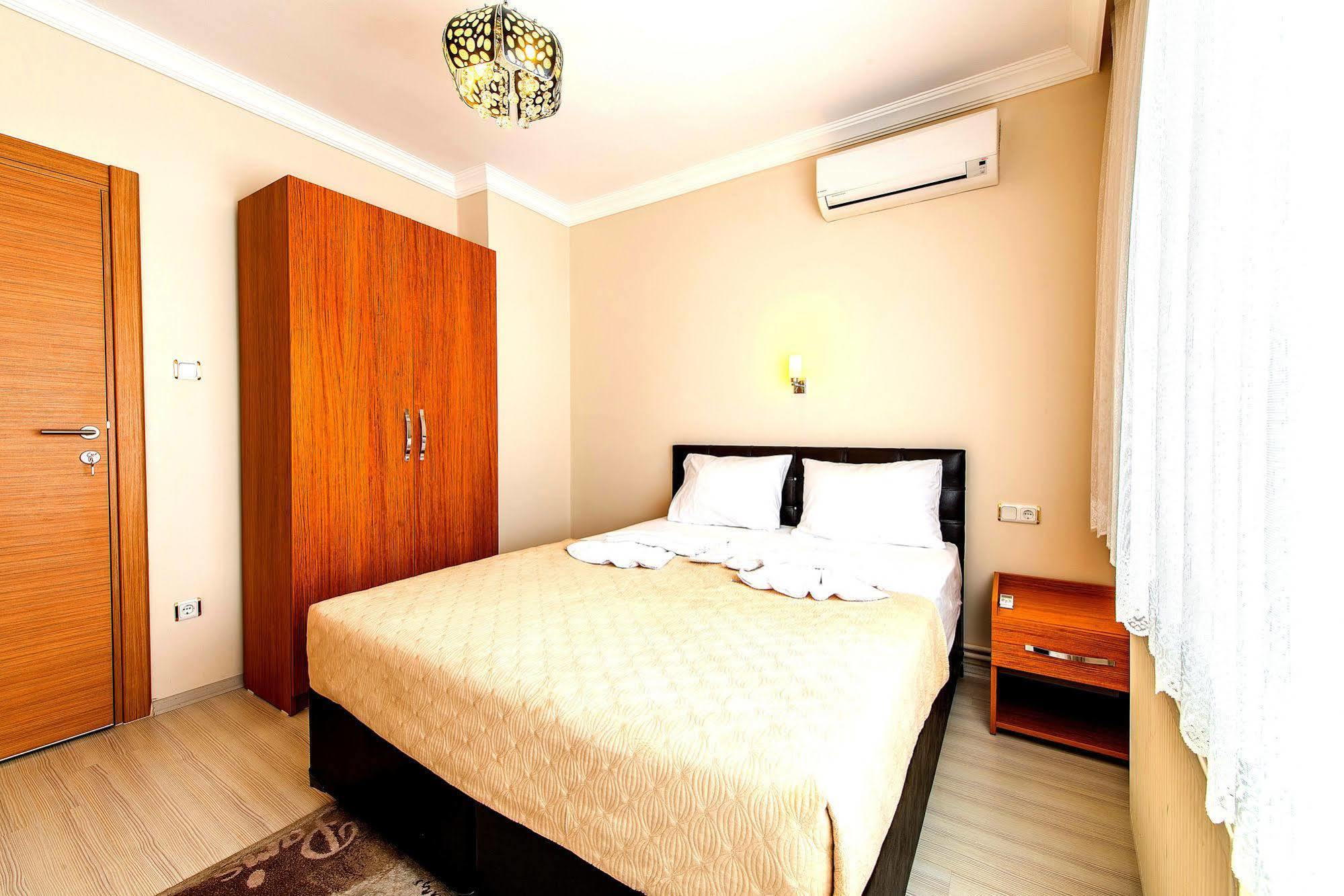 Efe Apartment