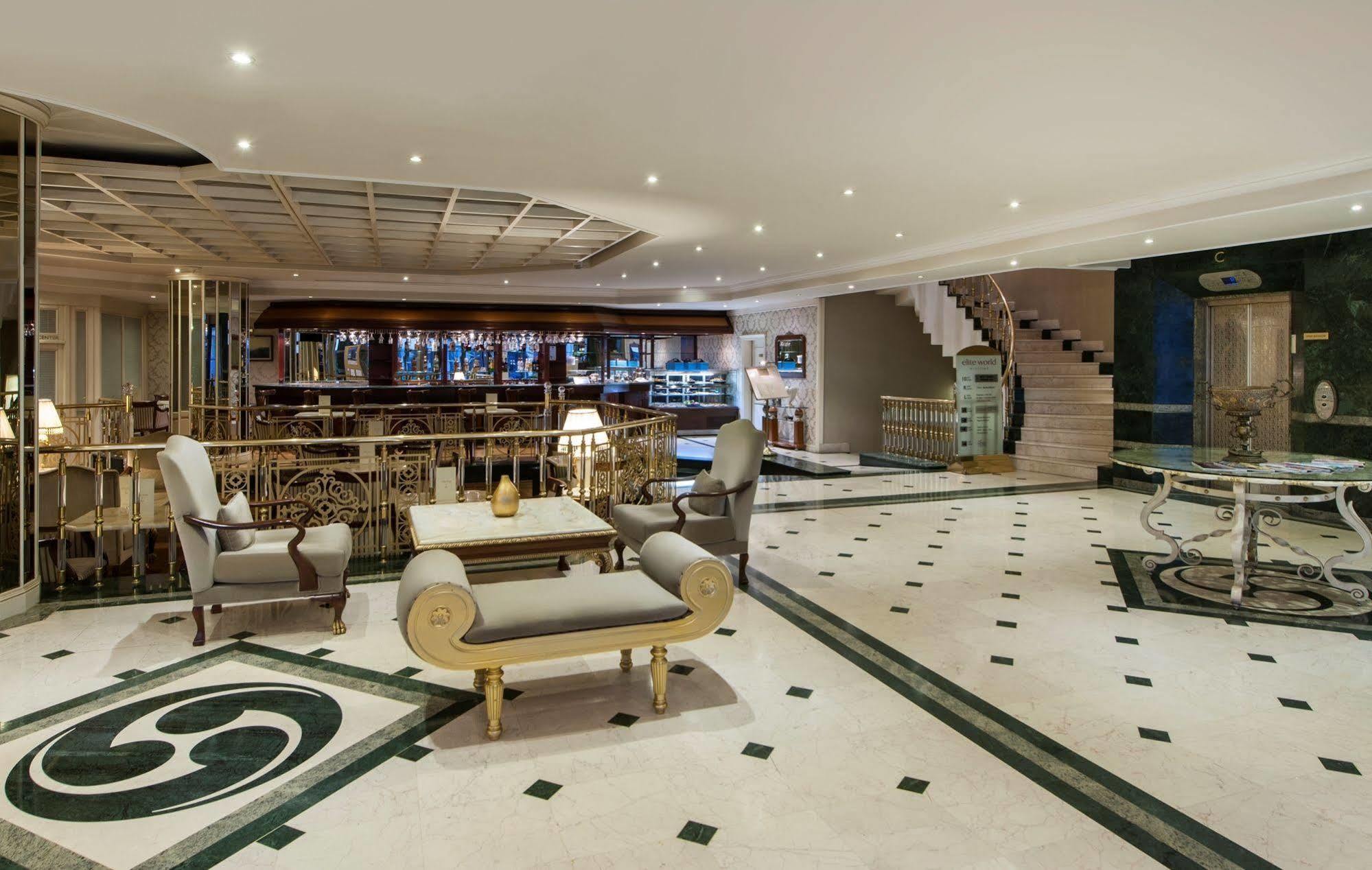 Elite World Comfy Taksim Hotel 4*