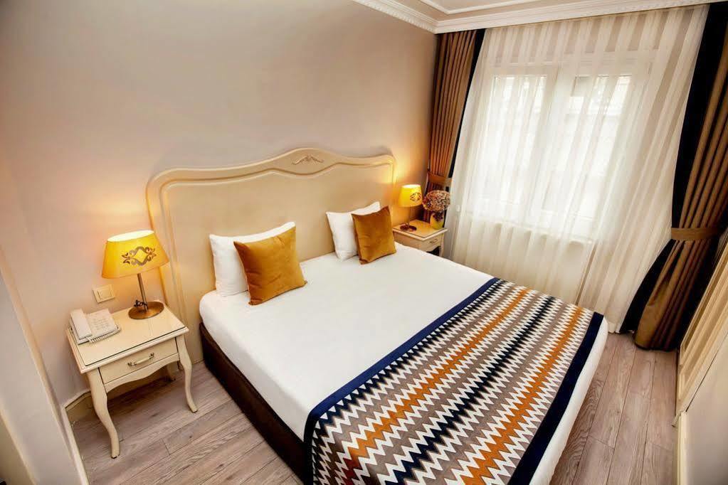 Hotel Just 3*