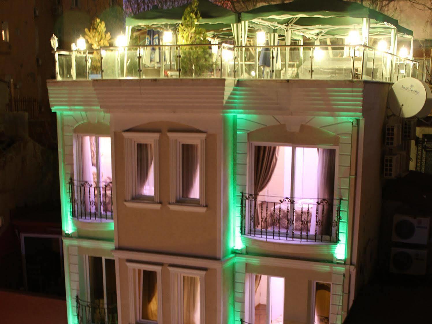 Hotel Charm