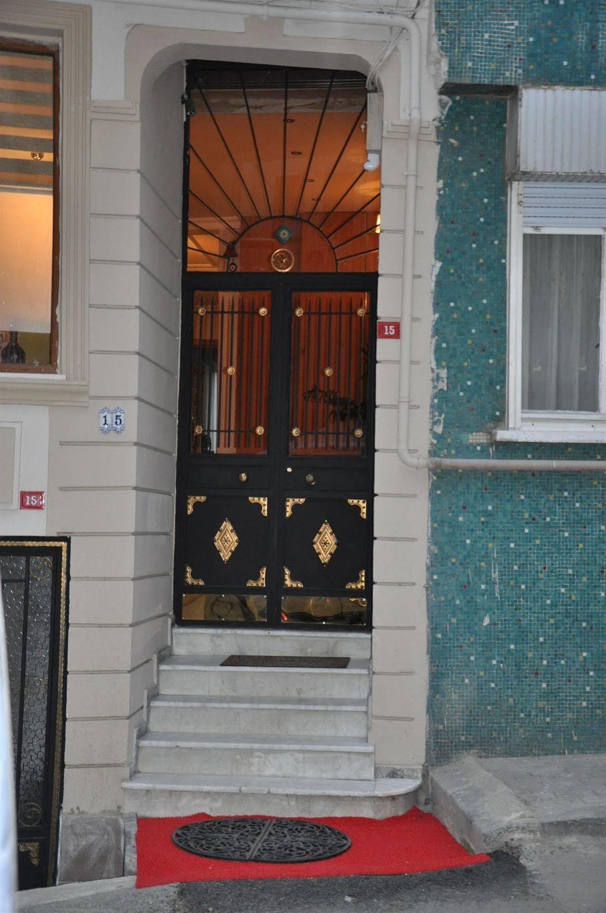 Harbiye Hotel 2*