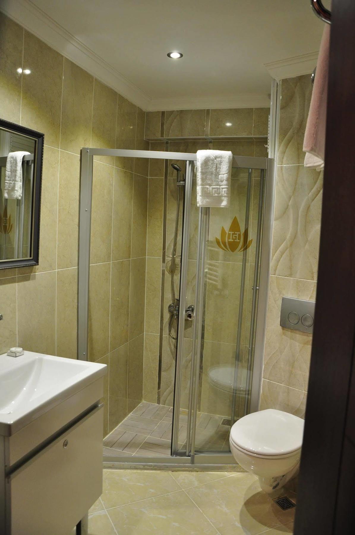 Hotel Harbiye 2*