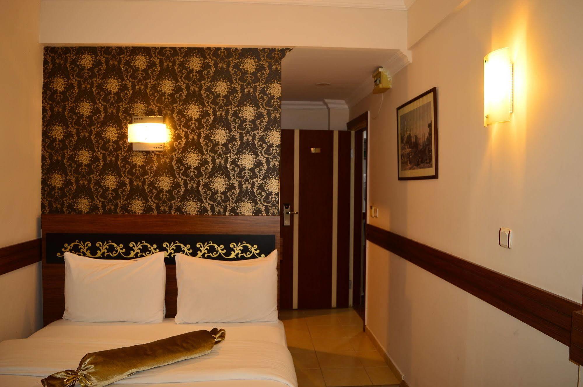 Bern Hotel 3*