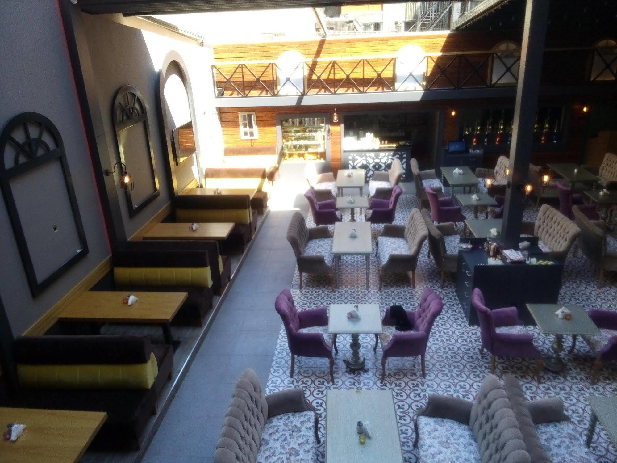 Bern Hotel 3*