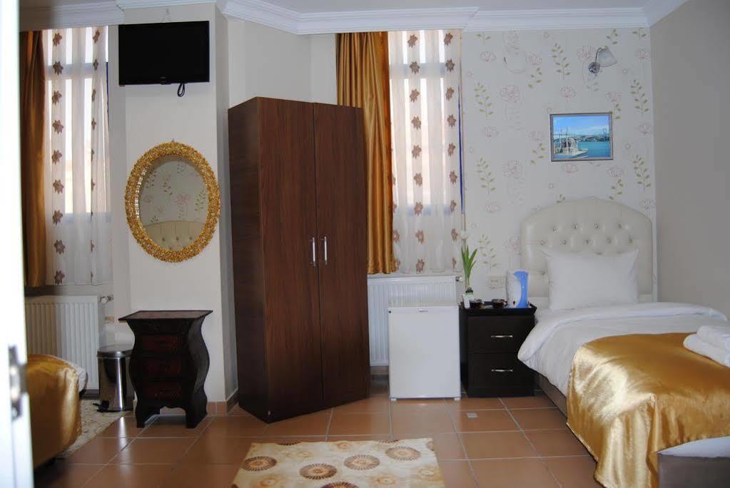 Hotel Lotus 3*