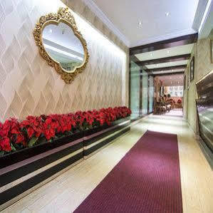 Fatih Corner