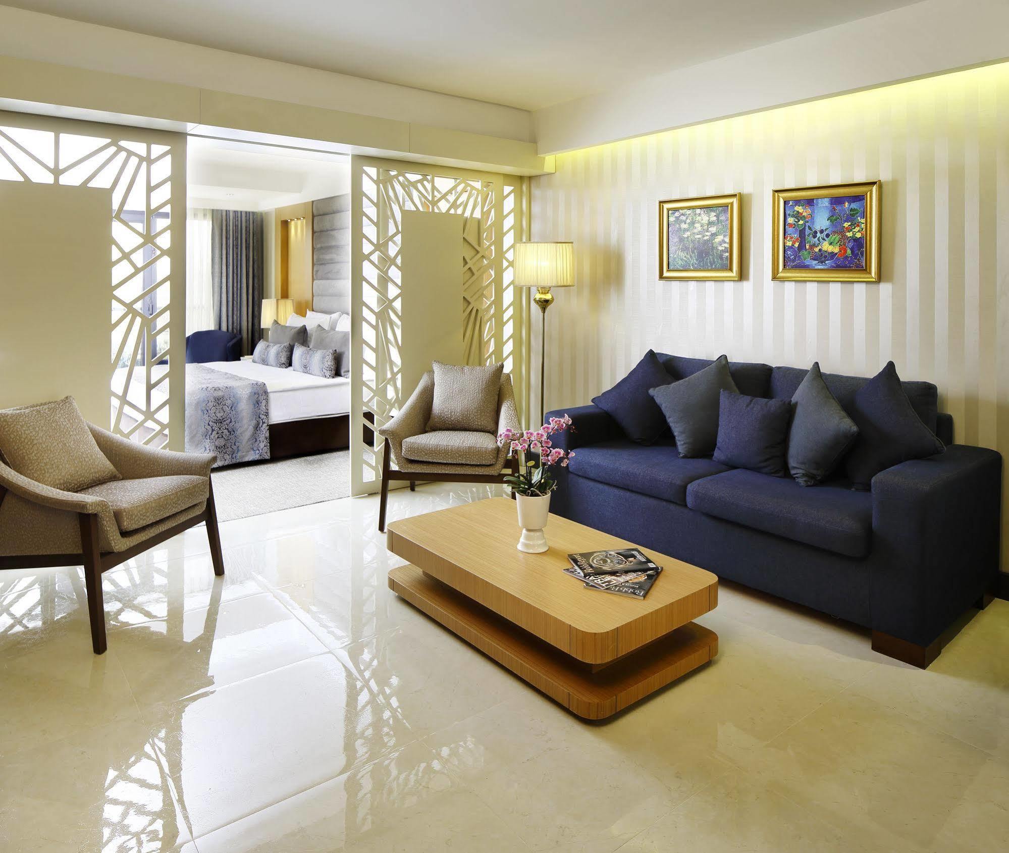 Bosphorus Hotel