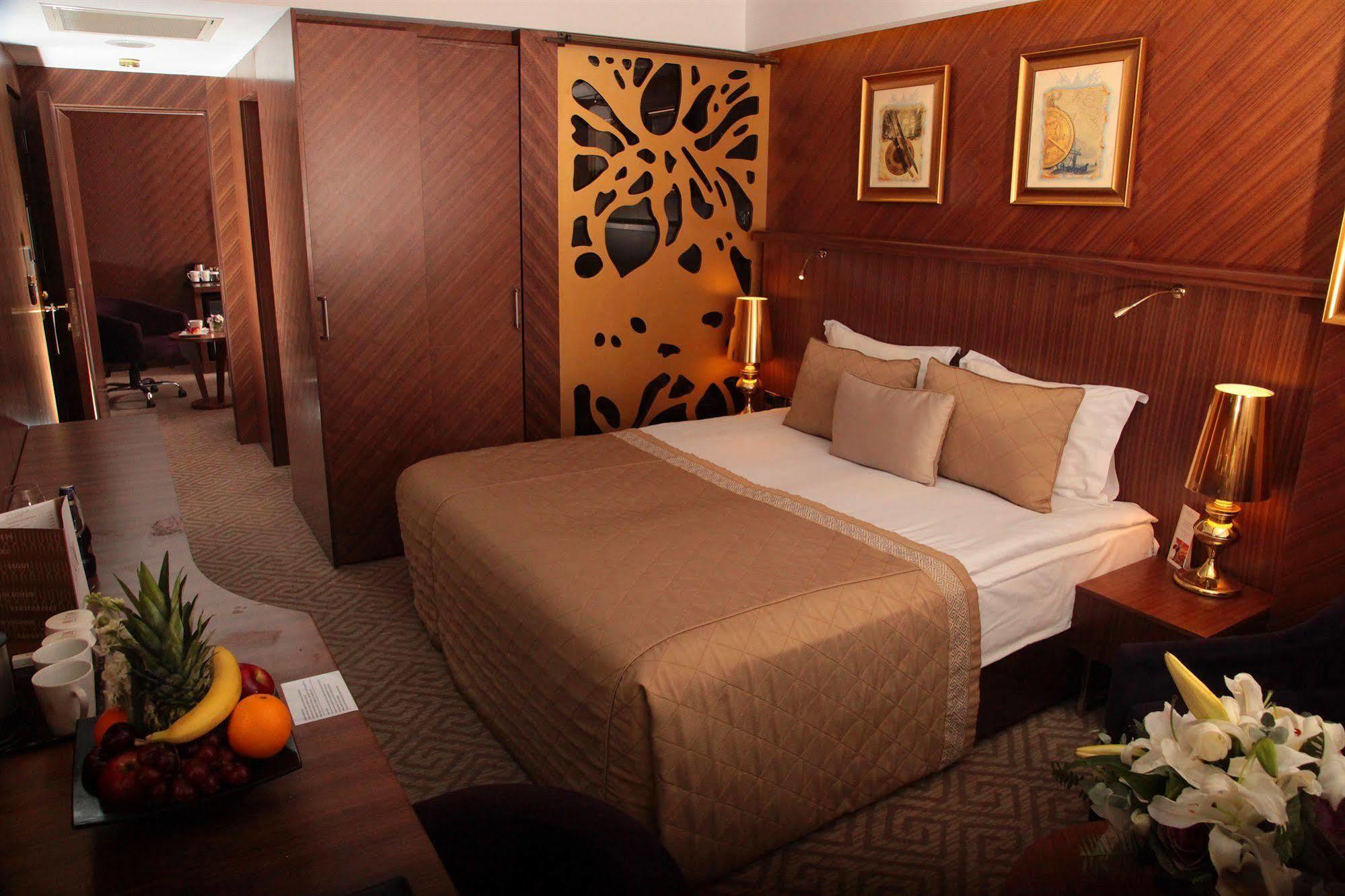 Hotel Bosphorus 4*