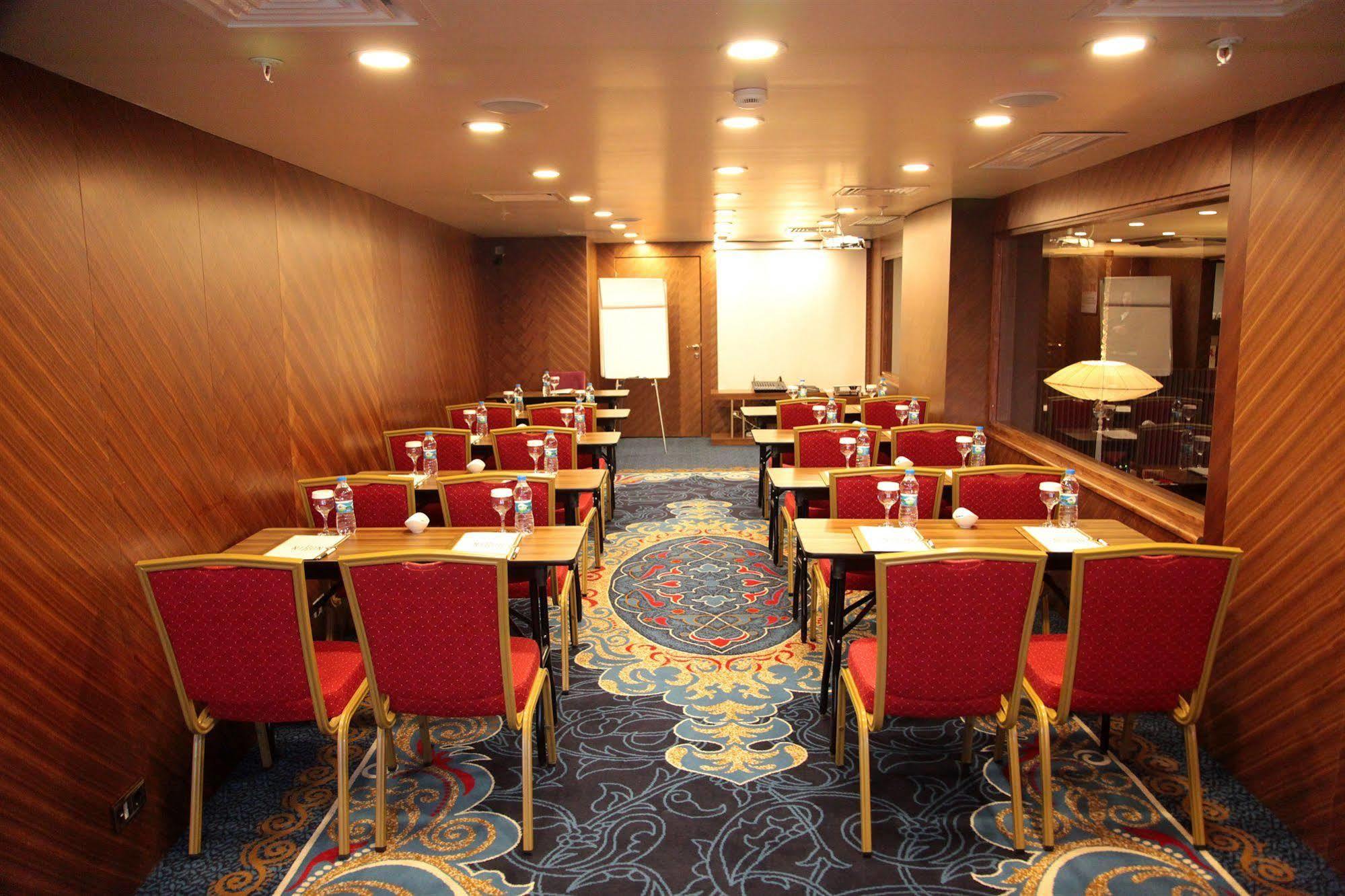 Bosphorus Hotel 4*