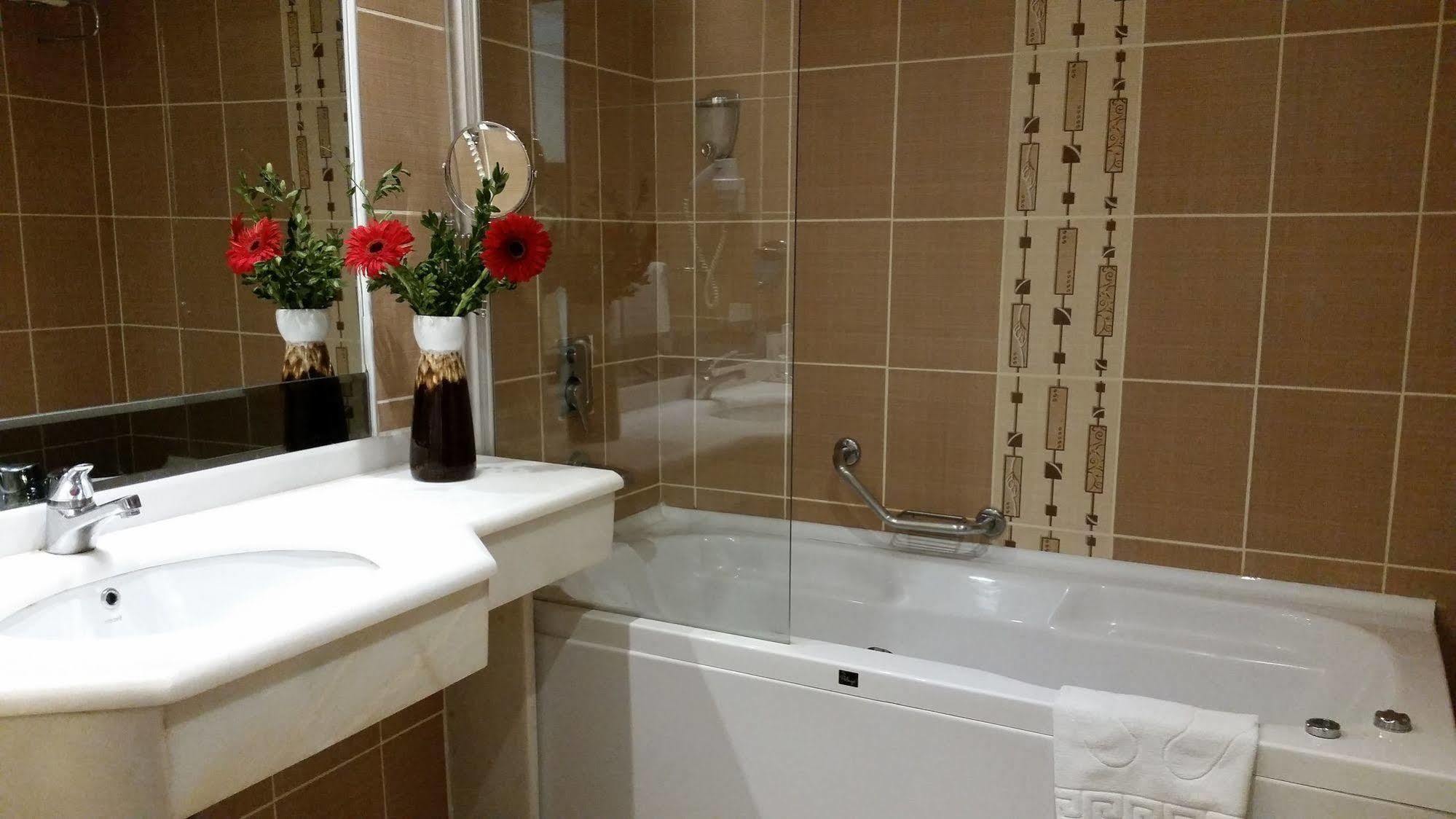 Hotel Adela 4*