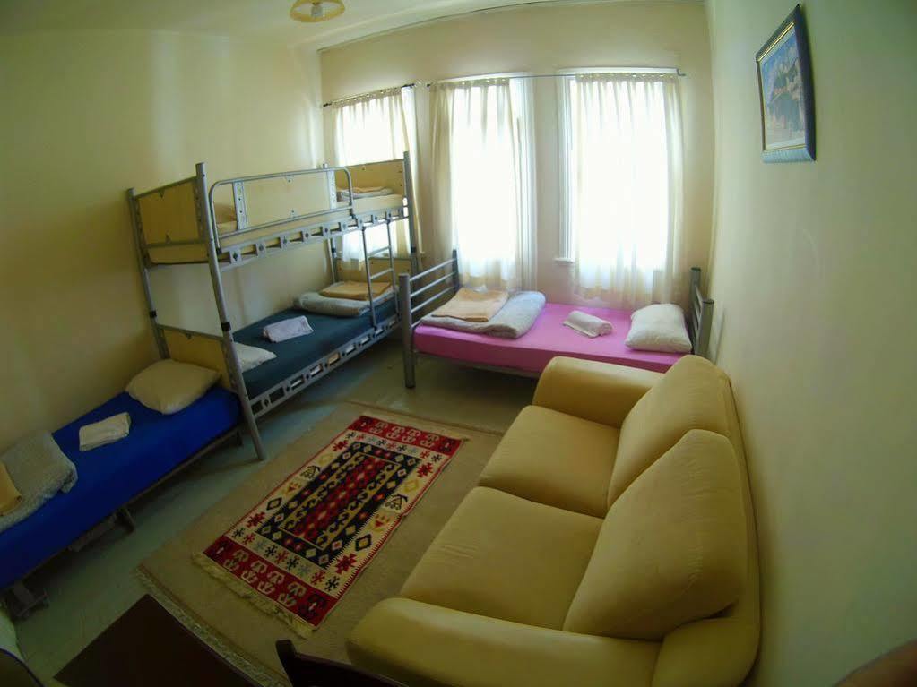 Hostel Levanten *