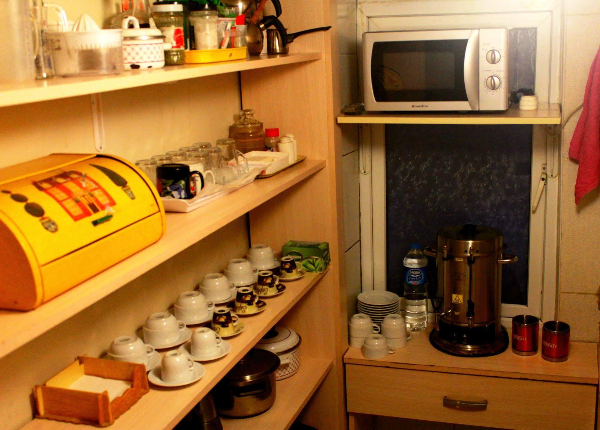 Hostel Levanten *