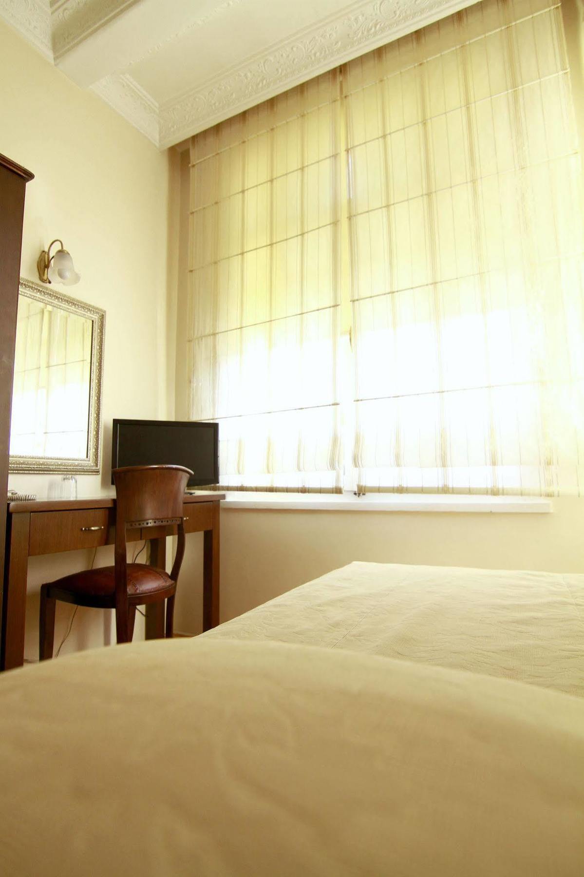 Uyan-special Category Otel